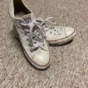 women’s white converse